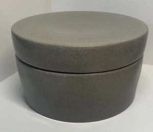 Threshold studio McGee round decorative box ceramic stoneware storage - Picture 1 of 5
