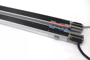 Keyence SL Series 1100mm Light Curtain Set SL-V56H with Cable Emitter / Receiver - Picture 1 of 3