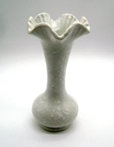 Mid Century Shawnee Pottery 2512 Vase - Picture 1 of 11