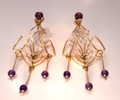 Pendientes colgantes de amatista de oro amarillo de 10k y 14k - Pendientes araña de amatista Foto 1 de 4