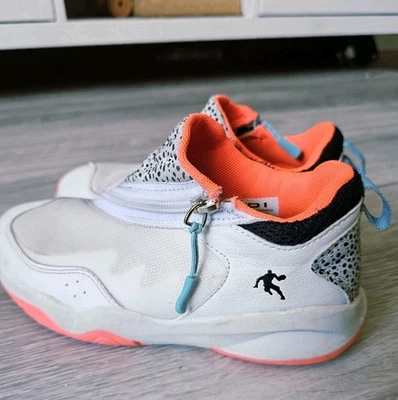 AND1 Zapatillas de Baloncesto Niños Talla 2 Blancas con Forro Naranja Cierre de Cremallera Foto 1 de 4