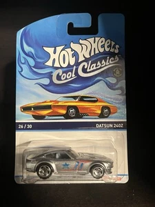2013 Hot Wheels Cool Classics Datsun 240Z Silver 26/30 Gold Card - Picture 1 of 1