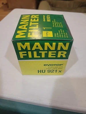 Filtro de aceite de motor Mann-Filter HU 921x para 91-95 BMW 318i 318is 318ti.  (B) Foto 1 de 2