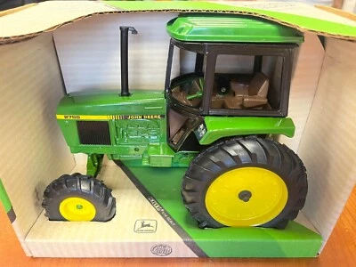 ERTL John Deere 2755 Utility Farm Tractor With Cab Wide Front Axle Die-Cast 1:16 - Image 1 of 4