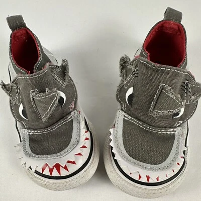 Zapatos Converse Hungry Shark Niños Pequeños 6 Únicos Raros Divertidos Peces Tenis Foto 1 de 4