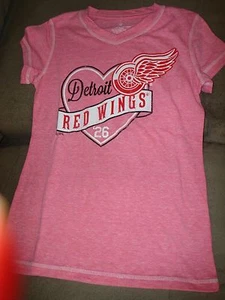 NHL CHILDS DETROIT RED WINGS PINK MEDIUM - Picture 1 of 4