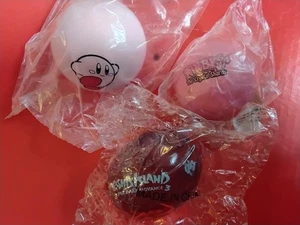 Lustige Sachen! Seltenes Trio Nintendo SNES - Yoshi, N64 Kirby Stress Balls Promos - Bild 1 von 2