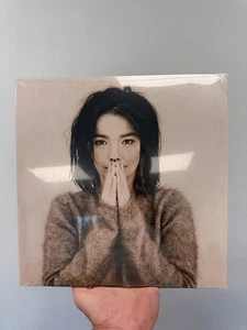 Bjork / Björk: Debütalbum (Vinyl) (2015) neu und versiegelt - zum Cover biegen - Bild 1 von 8