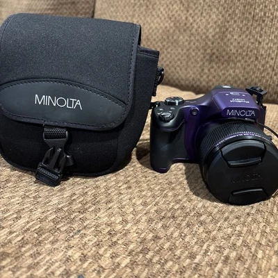 Minolta ProShot MN67Z-P 20 MP Digital Camera - Purple+32gb Hard Drive - Image 1 of 4