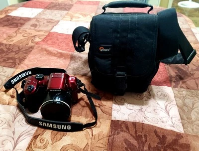 Цифровая камера Samsung серии WB WB1100F 16,2 Мп - красная С ЧЕХЛОМ - Изображение 1 из 4