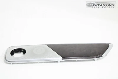 Lincoln Continental 2017-2020 puerta trasera derecha altavoz rejilla cubierta moldura OEM Foto 1 de 4