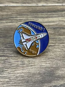 Vintage NASA Spacelab 1 Enamel Pin Pinback Space Program Estate Find KG - Picture 1 of 4