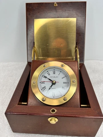 Vintage Executive Danbury Brass Clock in Rosewood Box - Japan Quartz Movement Cover