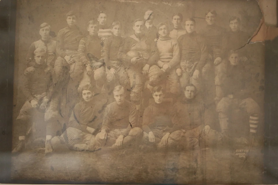 Antique Photograph Football team, 1904, photographer Curtiss Studio - Image 1 of 4