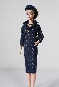 Puppenkleid blau Arbeitsanzug Spitze Stirnband Halskette Seidenstein Ver.2 - Bild 1 von 4