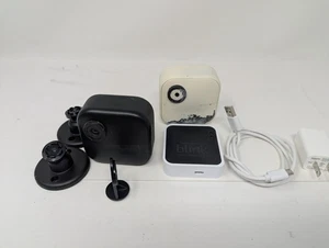 Blink Outdoor 4, 2 Cameras with Sync Module, for parts or repair - Picture 1 of 4