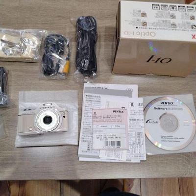 Pentax I-10 weiß Retro-Stil kompakte Digitalkamera 12 MP getestet Japan - Bild 1 von 4