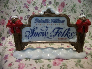ENESCO SNOW FOLKS SIGNAGE 292540 - Imagen 1 de 1