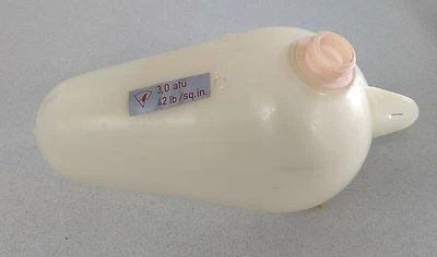 VERY NICE USED GENUINE PORSCHE 914 WINDSHIELD WASHER FLUID RESERVOIR 1972-73 - Imagem 1 de 3