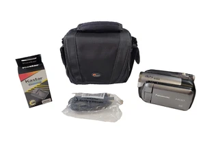 Panasonic SDR-H40 40GB Hybrid HDD SD/SDHC Camcorder, Bundle (B) - Picture 1 of 10