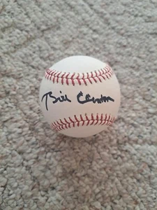BILL CLINTON AUTOGRAPHED SUPER WHITE OFFICIAL MLB BASEBALL W/CASE CLEAN PROOF - Picture 1 of 6