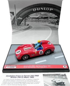 FERRARI 250 TR 60 1° 24h Le Mans 1960 GENDEBIEN-FRERE Brumm S2426 con PILOTA - Imagen 1 de 3