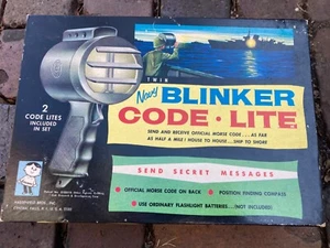 VTG HASBRO HASSENFELD BROS TWIN TOY NAVY BLINKER MORSE CODE LITE w/ ORIGINAL BOX - Picture 1 of 3