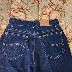 Vintage LEE Mom Jeans High Waisted Size 10 (28" Length) Women's Made in USA - Picture 1 of 16
