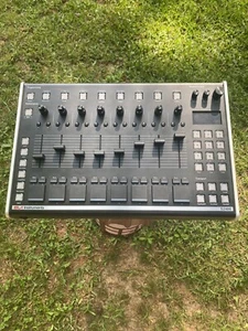 ISLA Instruments S2400 - Picture 1 of 5