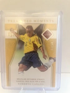 2022 Panini National Treasures Roberto Carlos Treasured Moments Gold /10 Brazil - Bild 1 von 2