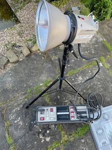ELINCHROM DIGITAL S PROFESSIONAL STUDIO  FLASH HEAD - Picture 1 of 19