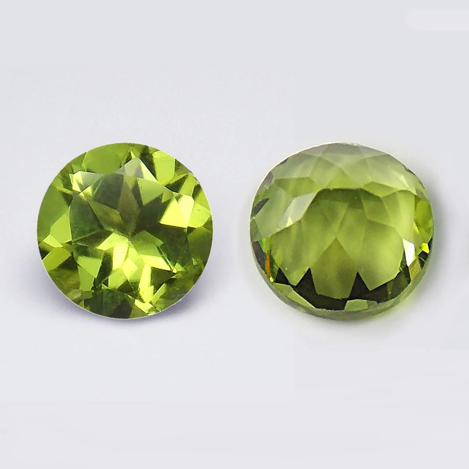 5mm ROUND FACETED NATURAL PARROT GREEN PERIDOT TOP QUALITY LOOSE GEMSTONE PAIR - Image 1 of 1
