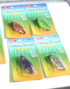 4 BIG STRIKE MUSKY NORTHERN PIKE GIANT BASS FISHING LURE RATTLING SOUND LURES - Picture 1 of 2