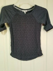 Blusa Colgante Aeropostale Carbón Top Recortada Mangas 3/4 Ojales Encaje Patrón XS - Imagen 1 de 5