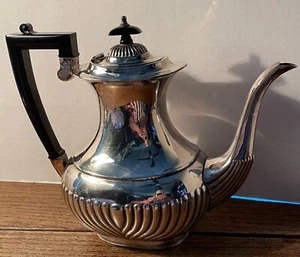 Cafetera vintage Art Deco IFS England plateada mango y remate de baquelita - Imagen 1 de 8