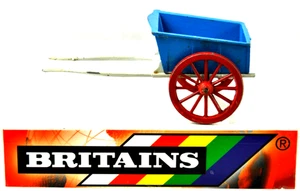 40F / 9500 Britains FARM TUMBREL BLUE Die-cast CART Trailer 4 One HORSE VGC - Picture 1 of 16
