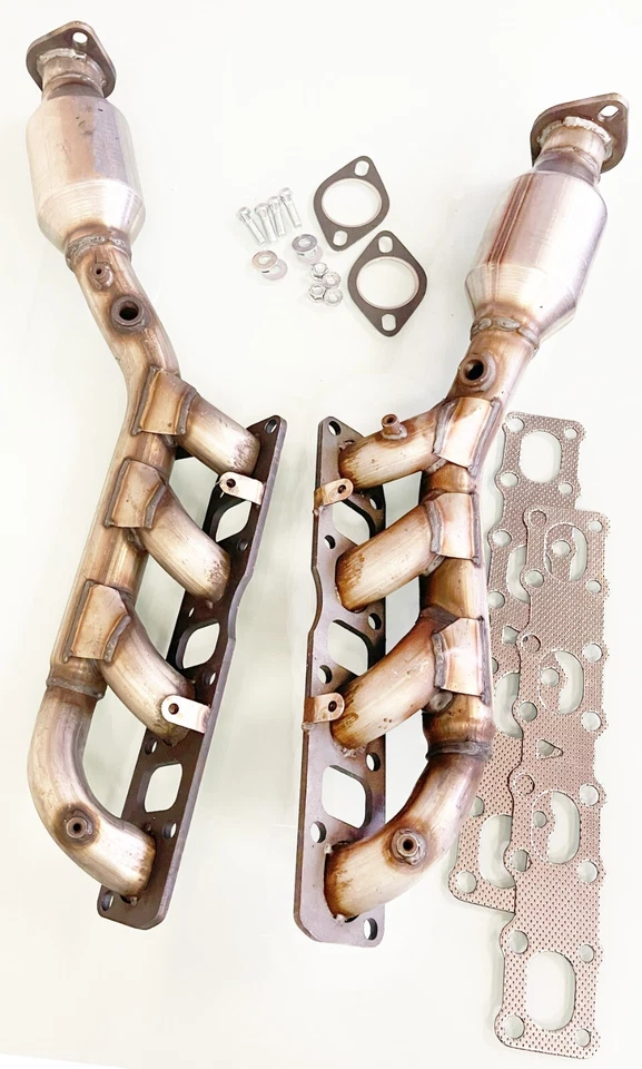 Подходит для Nissan NV2500 NV3500 5,6 л пара каталитических конвертеров коллектора 2012-2016  - Изображение 1 из 1