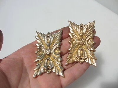 Brass Ormolu Furniture Hardware Mount French Rococo Floral Flower - £5each - Image 1 of 4