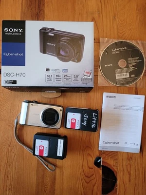 Sony Cyber-shot DSC-H70 Digital Camera - Image 1 of 4