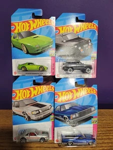 Retired 2023 International Card Hot Wheels 80s Theme LOT OF 4 I Love The 80s - Picture 1 of 6