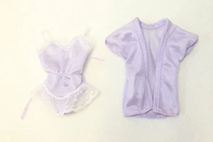 VINTAGE 1980’s GENUINE BARBIE FASHION PURPLE LINGERIE W/ WHITE LACE & SHORT ROBE - Picture 1 of 3
