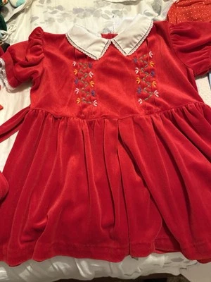 Vestido vintage de terciopelo rojo para niñas talla 6x manga corta  Foto 1 de 4
