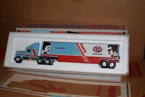 Petty Enterprises STP #43 1992 Ertl Racing Transporters Replicas Past & Present  - Picture 1 of 4