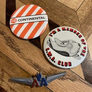 Vintage Flying Pin Button Southwest Airlines Continental American SWA Club 24605 - Picture 1 of 6