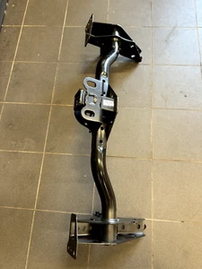 2020-2024 Jeep Gladiator Anhängerkupplung 68334750AA Trailer Hitch - Bild 1 von 7