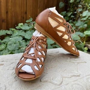 CL by Laundry Brown Wedge Lace Up Sandals Size 7.5 New Without Box - Picture 1 of 10