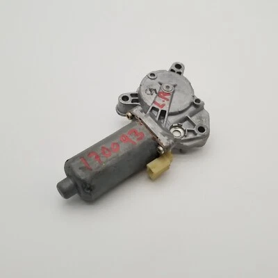 Volvo 850 Left Front Rear Window Motor 0130821604 3509316 - Image 1 of 4