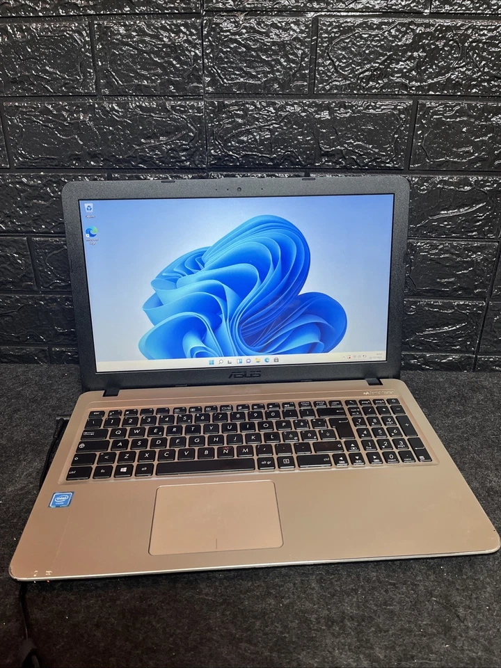 Notebook asus Vivobook 15,6p (Intel Celeron N 4gb Ram Ssd128gb) Windows 11 Pro - Immagine 1 di 4