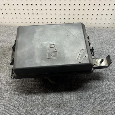 Chrysler 300 Dodge Magnum Challenger 2007-2009 caja de fusibles caja de relé OEM Foto 1 de 4