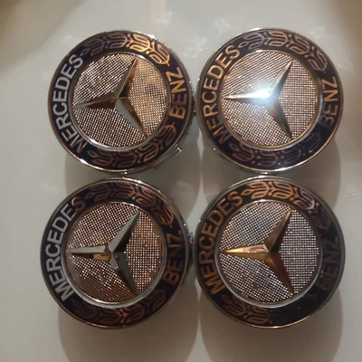Juego de 4 tapacubos centrales de rueda de 75 mm para Mercedes-Benz AMG corona azul Foto 1 de 4